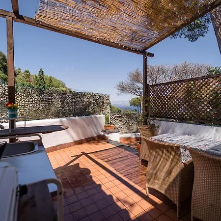 Alojamento de Acomodação e Pequeno-almoço Cinque Pini 3*