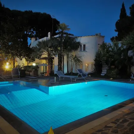 Alojamento de Acomodação e Pequeno-almoço Cinque Pini Casamicciola Terme