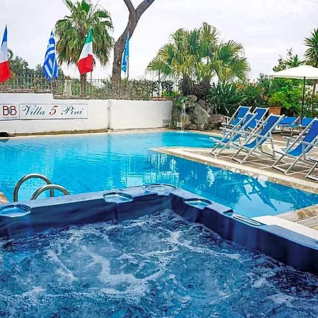 Cinque Pini Bed & Breakfast
