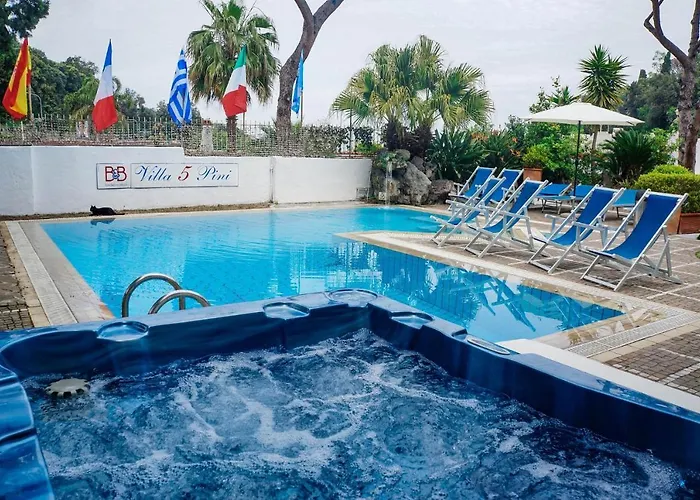 Cinque Pini Казамиччола-Терме